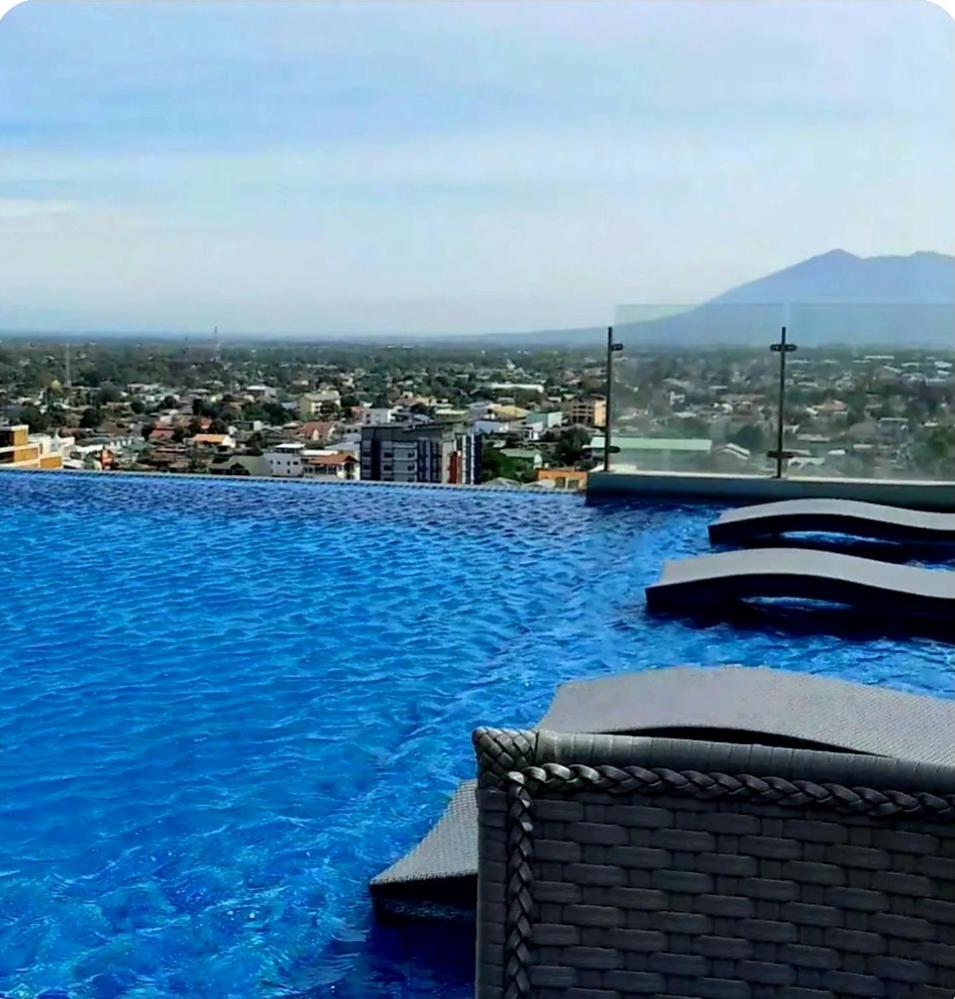 One Euphoria Prime Suite Hotel Angeles Kültér fotó